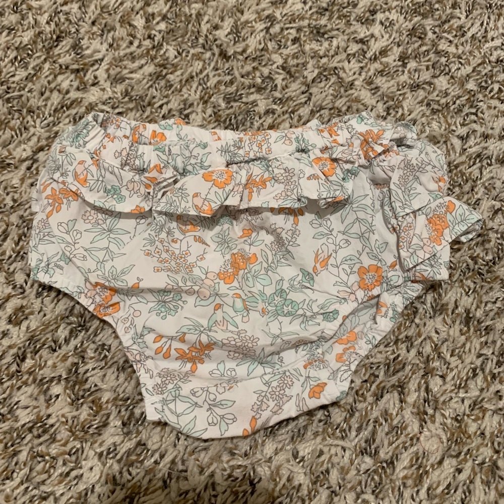 Gap Babygirl Ruffle Bloomers